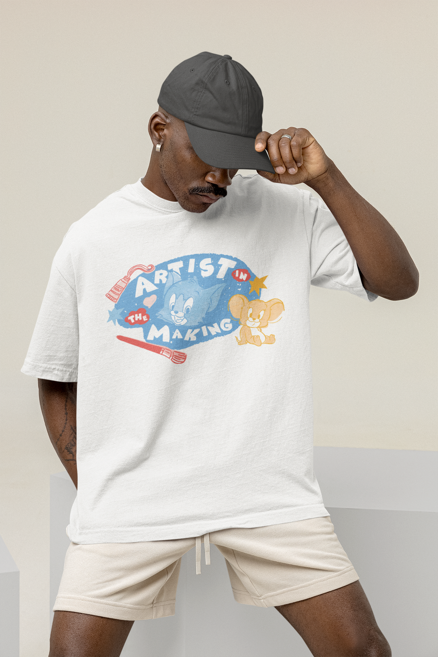 Official Tom & Jerry - Artist Making Oversized T-Shirt