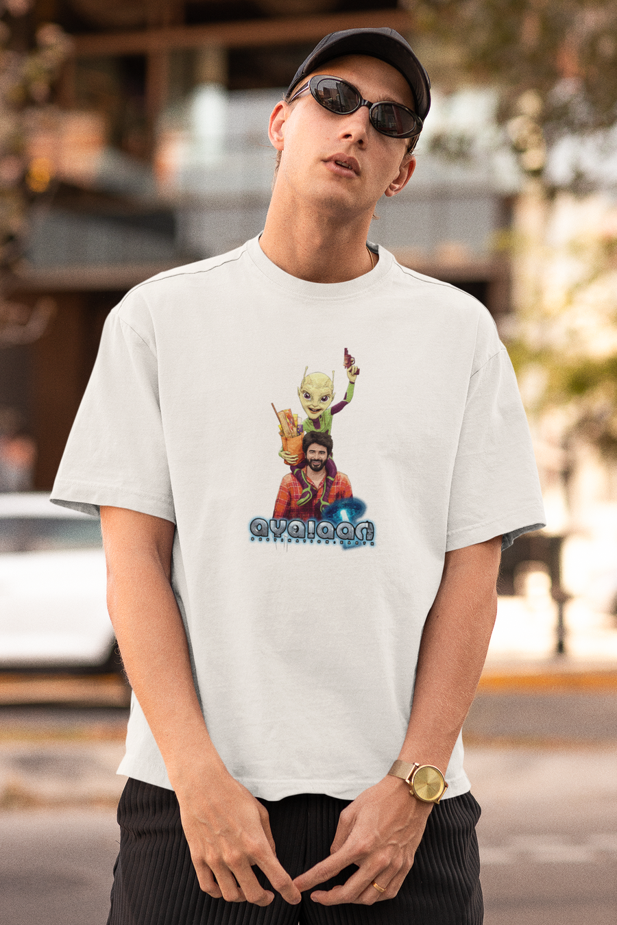 Official Ayalaan Alien With Gun Oversize T-Shirt