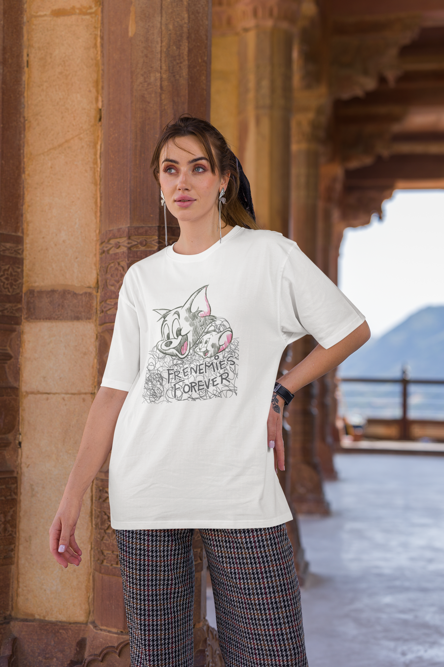 Official Tom & Jerry - Frenemies Forever Oversized T-Shirt